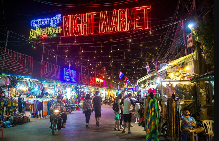 u10-Shop-Like-a-Local-Discovering-the-Best-Kept-Secrets-for-Unique-Gifts-and-Souvenirs-in-Siem-Reap